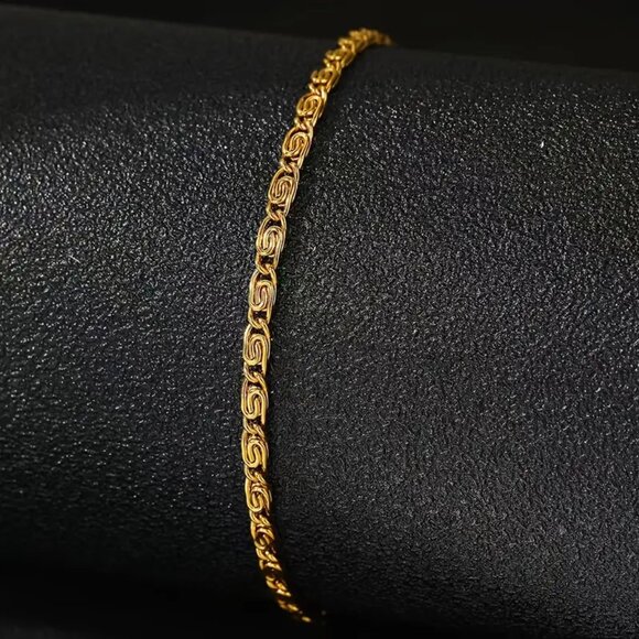 NWT 18KT Gold Plated Greek Key Link Chain Bracelet 7in - Picture 2 of 2